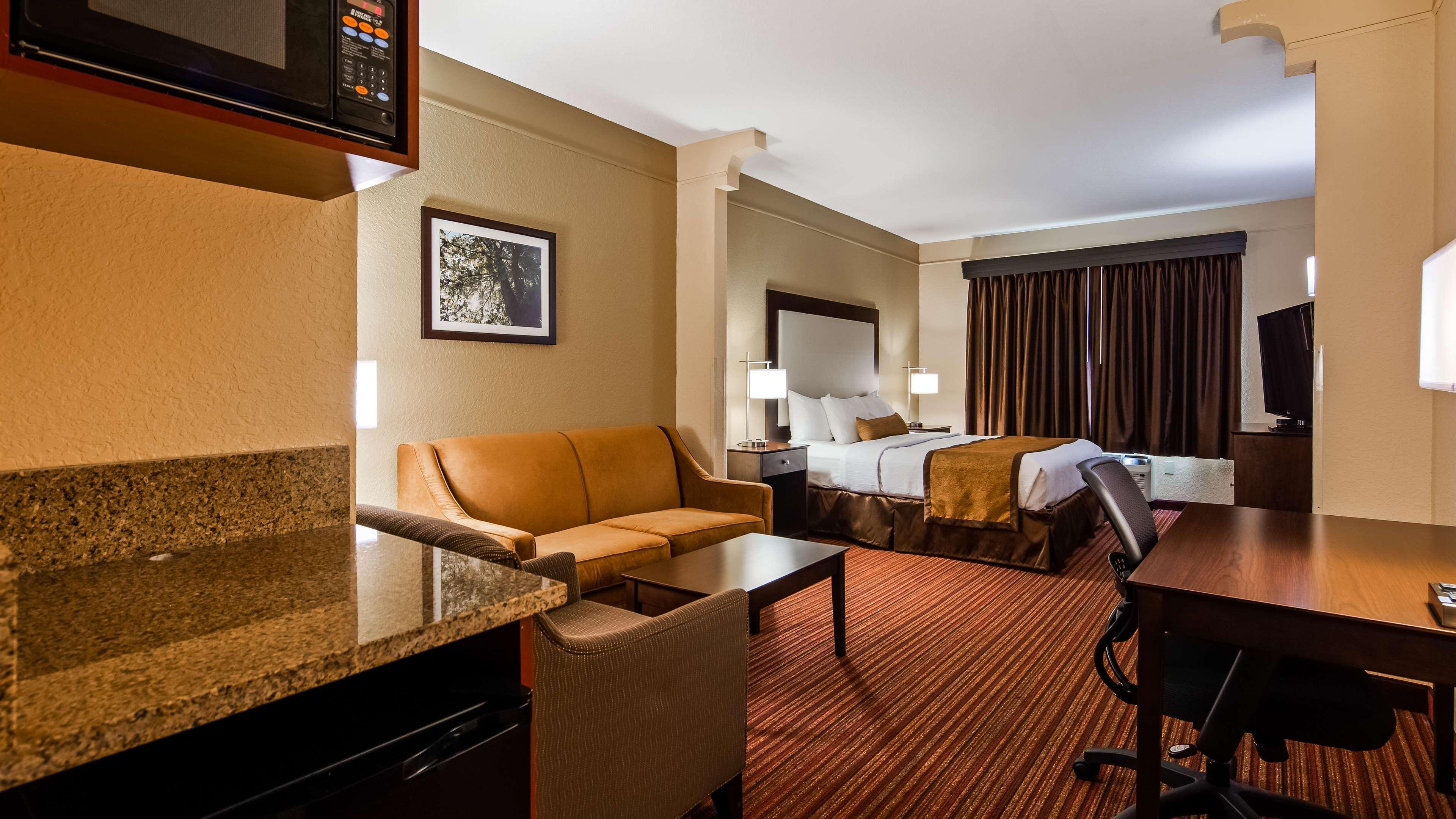 Best Western Plus Strawberry Inn & Suites Knoxville Exteriör bild