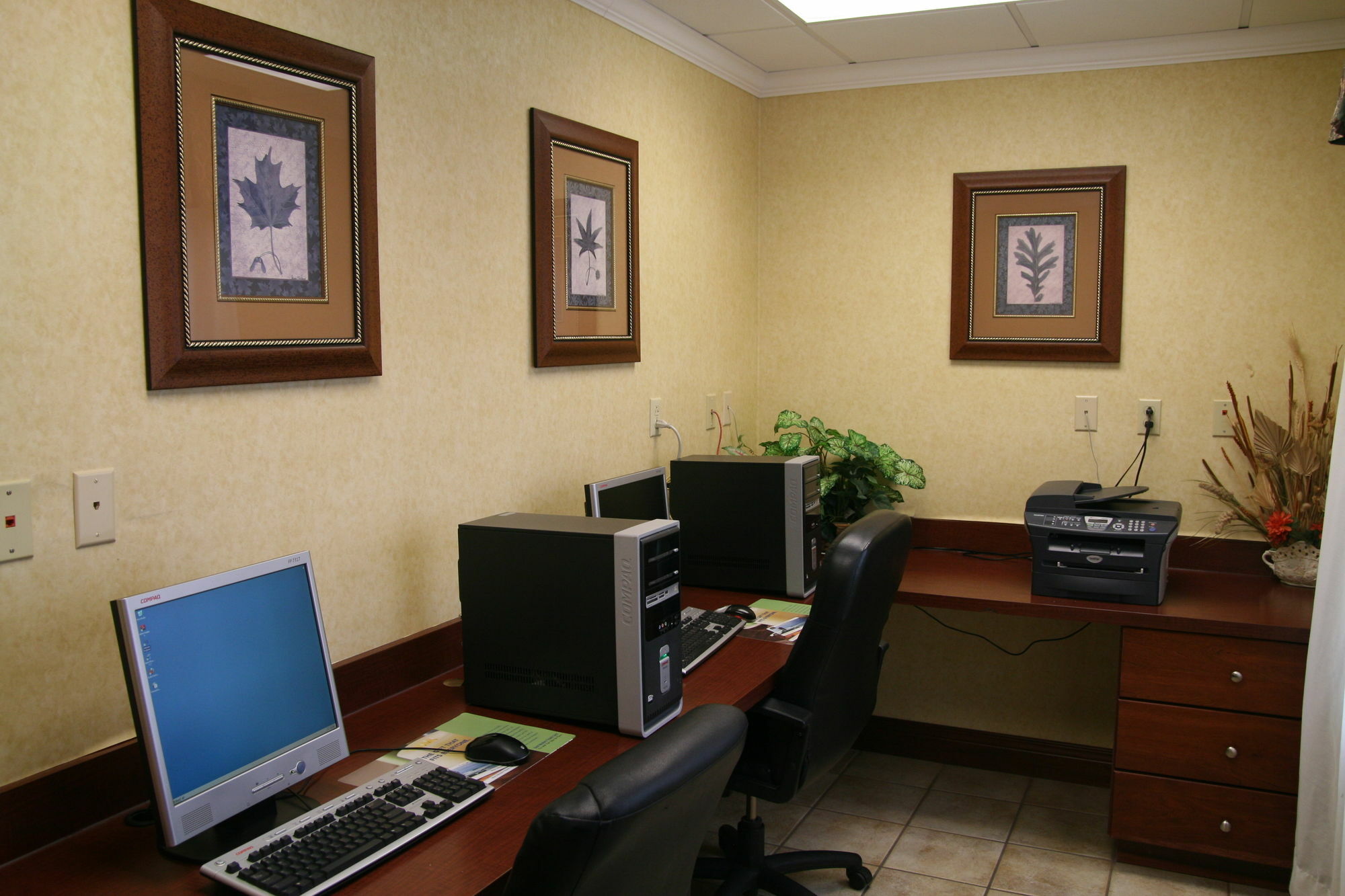 Best Western Plus Strawberry Inn & Suites Knoxville Exteriör bild